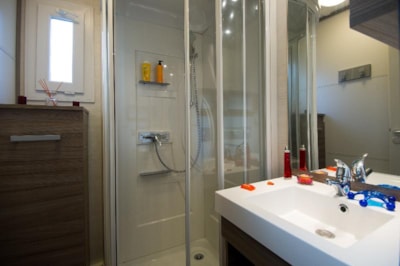 Chalet Premium  , 3 bedrooms, 2 bathroom, sheltered terrace