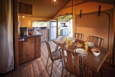 Tent LODGE LUXE 34 m2, 2 bedrooms, bathroom, sheltered terrace, Lake view