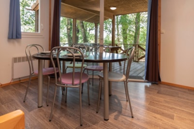 Comfort Chalet 35m², covered terrace, 3 bedrooms. Shaded, beautiful view