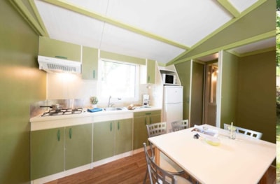 FAMILY CHALET — 3