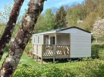 Mietunterkunft - Mobil Home Rouvre 24M² - Terrasse - CAMPING DE LA ROUVRE