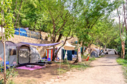 Kampeerplaats(en) - Groen Standplaats Voor Tent/Vouwwagen Of Caravan/Camper - Camping Delle Rose