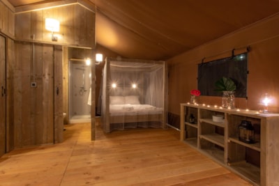 DESERT LODGE — 7