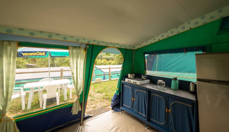 Tente Équipée Navajo 6 Places