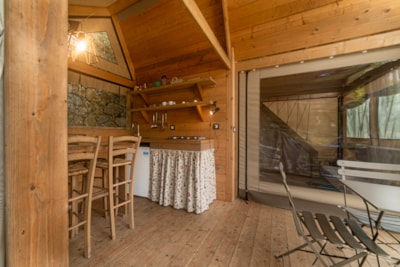 AIRSTREAM LODGE — 4