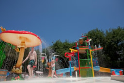 Camping Village Le Pianacce - image n°63 - Roulottes