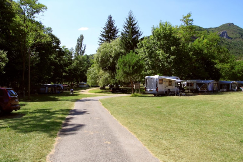 Camping Drôme - Camping De La Clairette