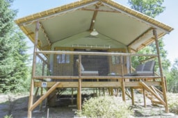 Accommodation - Wooden Cabin On Piles - Camping le Vianon