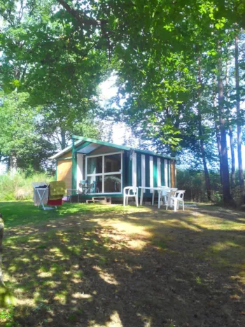 Location - Chalet Ouvert Sur L'extérieur 35M² - Camping Les Sapins de Correze