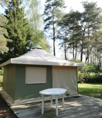 Location - Tente Aménagée "Bengali" - Camping Les Sapins de Correze