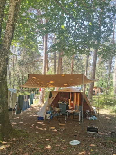 Pitches for car-tents or motorhomes, vans or car-caravans — 7