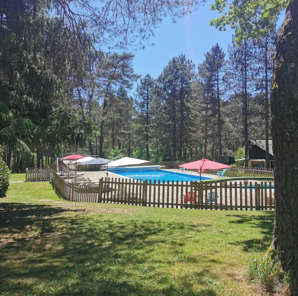 Camping Les Sapins de Correze