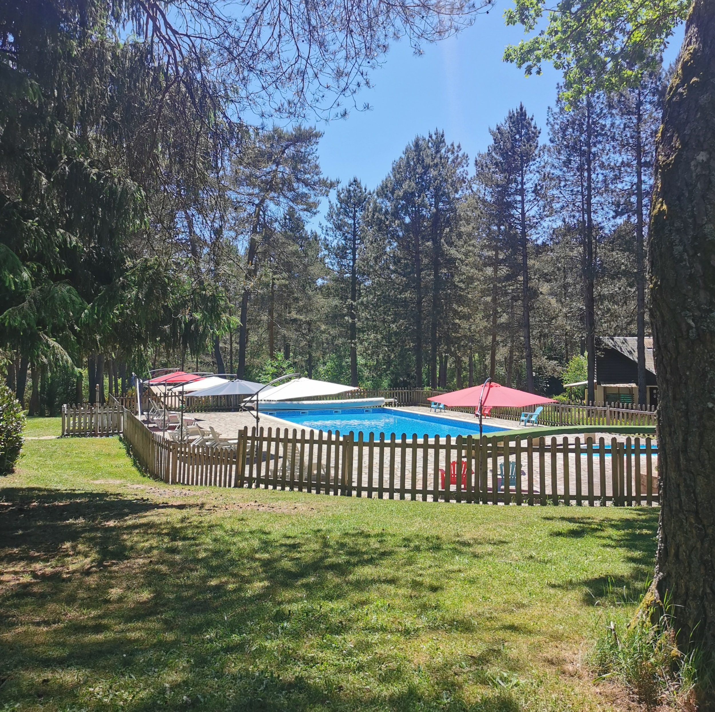 Camping Les Sapins de Correze — Photo 10