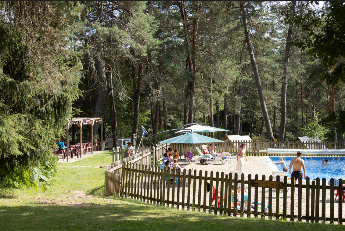 Camping Les Sapins de Correze — Photo 2