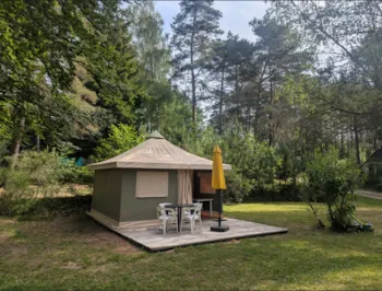 Location - Tente Aménagée "Bengali" - Camping Les Sapins de Correze