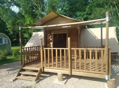 Huuraccommodatie - Tente Tribu 28M² - 2 Slaapkamers - Zonder Privé Sanitair - Camping Onlycamp le Champ d'Eté