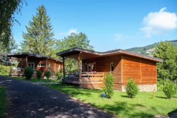 Mietunterkunft - Chalet Confort+ 35 M² (2 Zimmer) Überdachte Terrasse + Tv - Camping Les Vernières