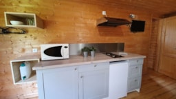 Accommodation - Wooden Hut  Confort  25 M² (2 Bedrooms) + Sheltered Terrace + Tv - Without Toilet Blocks - Camping Les Vernières