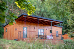 Alojamiento - Lodge 36M² Premium (3 Habitaciones) Terraza Cubierta + Tv + Lavavajilla - Camping Les Vernières