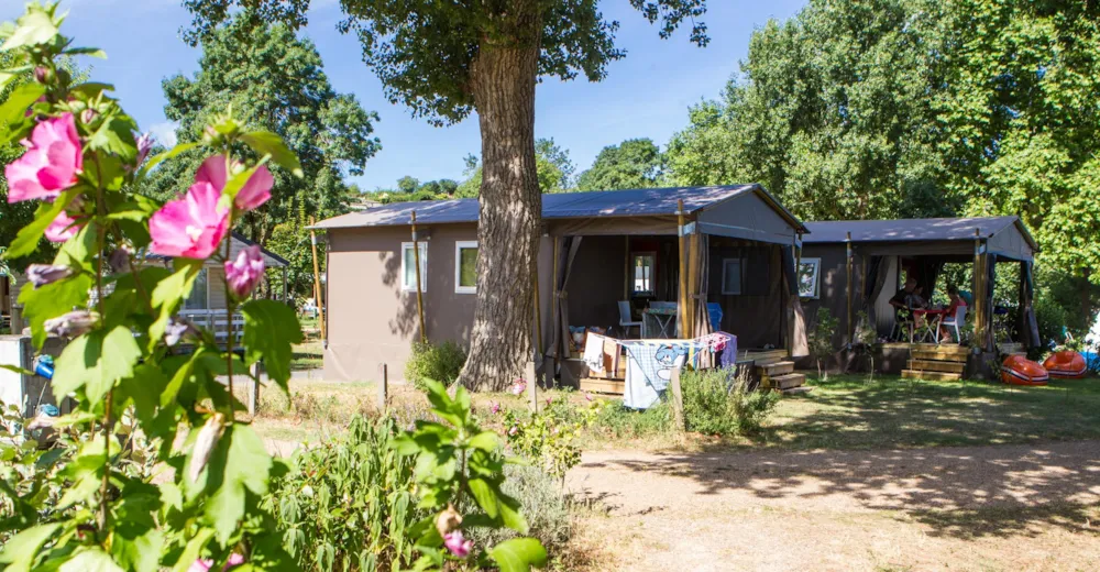 Accommodation - Mobilodge - 2 Bedrooms - Sheltered Terrace - Camping L'Isle Verte