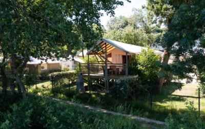 Ecolodge on piles - without toilet blocks
