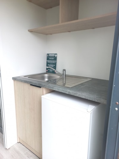 Super Comfort Package Private facilites (Toilet & shower & a small Fridge)