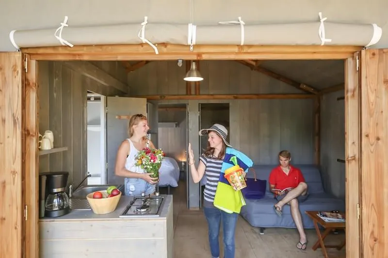 Cabane Lodge Bois Sur Pilotis Standard 38M² (2 Chambres) Dont Terrasse Couverte De 8M²