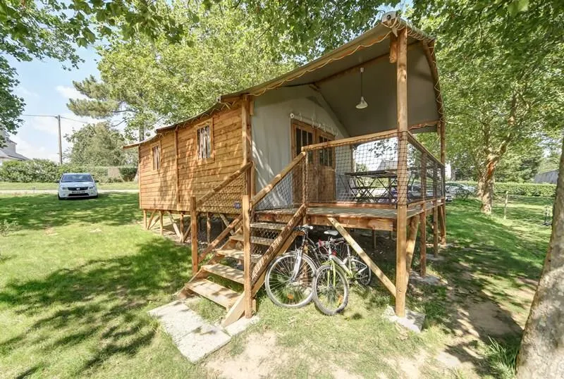 Mietunterkunft - Hütte Lodge Confort 38M² (2 Schlafzimmer) Überdachte Terrasse 8M² - Flower Camping Le Conleau