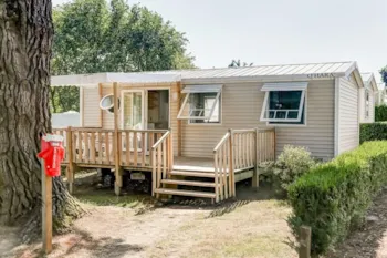 Mietunterkunft - Mobilheim Confort 31 M² (3 Schlafzimmer) + Halbüberdachte Terrasse - Flower Camping Le Conleau