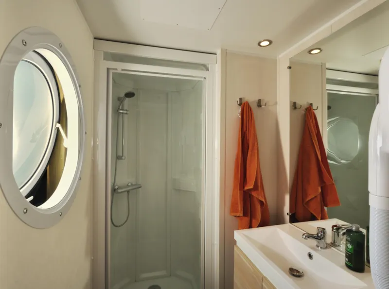 Mobil-Home Bois Confort 31M² (3 Chambres) Quartier Piéton + Terrasse 18M² + Tv + Nespresso