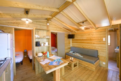 Cabin lodge Cosyflower PREMIUM 38m² 2 bedrooms of which covered terrace 10m² + TV + with sheets