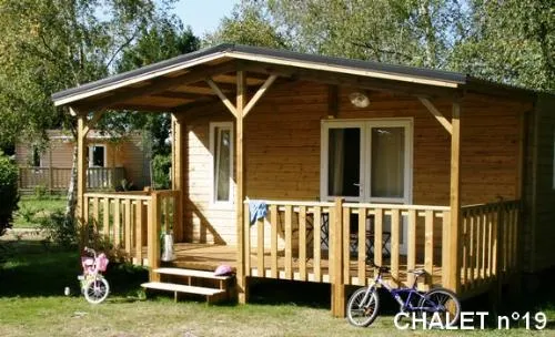 Location - Standard Chalet 18M² 2/4 P. (1 Chambre) + Terrasse Couverte - Flower Camping du Lac de La Chausselière