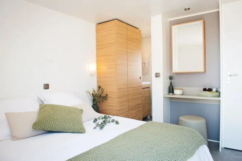 Premium Mobil-Home 36M² 4/6 P. (2 Chambres, 2 Sdb) + Terrasse Couverte