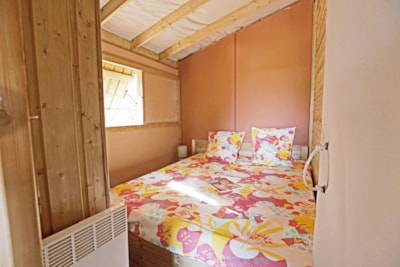 Confort Lodge SWEETFLOWER 43 m² 4/6 p. (2 bedrooms) + sheltered terrace