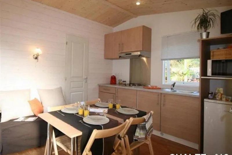 Confort Chalet 24M² 4/6 P. (2 Chambres) + Terrasse Couverte