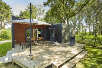 Mietunterkunft - Premium Chalet 46M² 6/8 P. (3 Zimmer) + Überdachte Terrasse - Flower Camping du Lac de La Chausselière