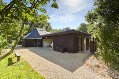 Standard Lodge Victoria  (2 bedrooms) + half covered terrace