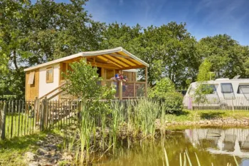 Mietunterkunft - Confort Lodge Cosyflower 38M² 4/6 P. (2 Zimmer) + Überdachte Terrasse - Flower Camping du Lac de La Chausselière