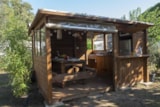 Forfait Premium Freecamp Guinguette - Cabane Privative Avec Sanitaire Et Cuisine Privatifs (1 Tente, Caravane Ou Camping-Car / 1 Voiture / Électricité 16A) 2 Pers. Forfait Premium Freecamp Guinguette - Cabane Privative Avec Sanitaire Et Cuisine Privatifs (1 Tente, Caravane Ou Camping-Car / 1 Voiture / Électricité 16A) 2 Pers.
