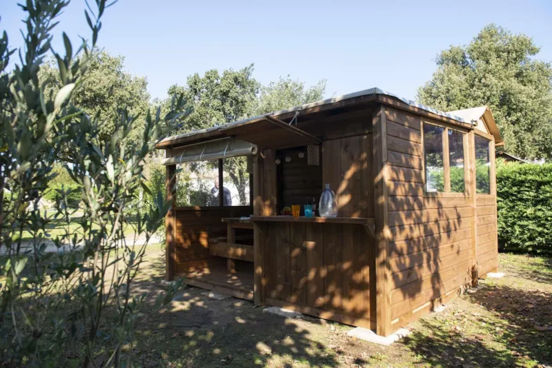 Forfait Premium Freecamp Guinguette - Cabane Privative Avec Sanitaire Et Cuisine Privatifs (1 Tente, Caravane Ou Camping-Car / 1 Voiture / Électricité 16A) 2 Pers.