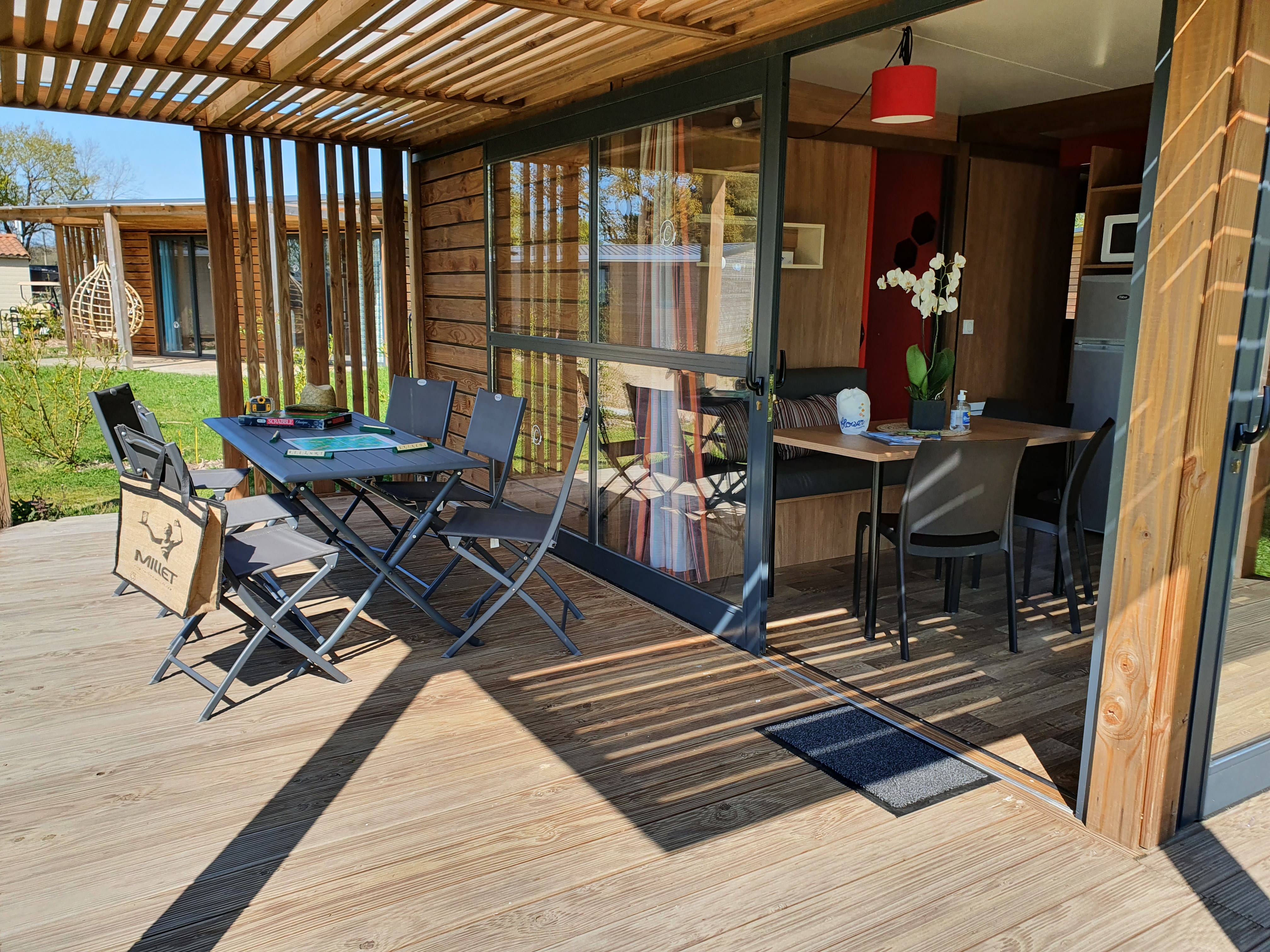 Location - Premium Chalet Nouméa 25M² (2 Chambres) + Terrasse Couverte - Camping Du Lac de la Chausselière