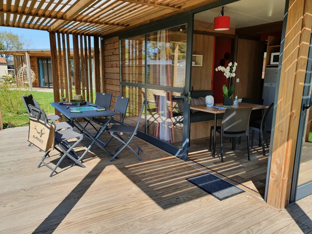 Location - Premium Chalet Nouméa 25M² 5 P. (2 Chambres) + Climatisation + Terrasse Couverte - Flower Camping du Lac de La Chausselière