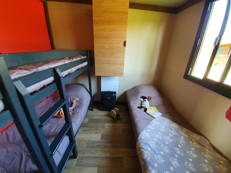 Premium Chalet Nouméa 25M² 5 P. (2 Chambres) + Climatisation + Terrasse Couverte