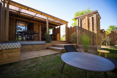 Premium Chalet Camélia - 33 m² (3 bedrooms) + Air conditioning + XXL covered terrace