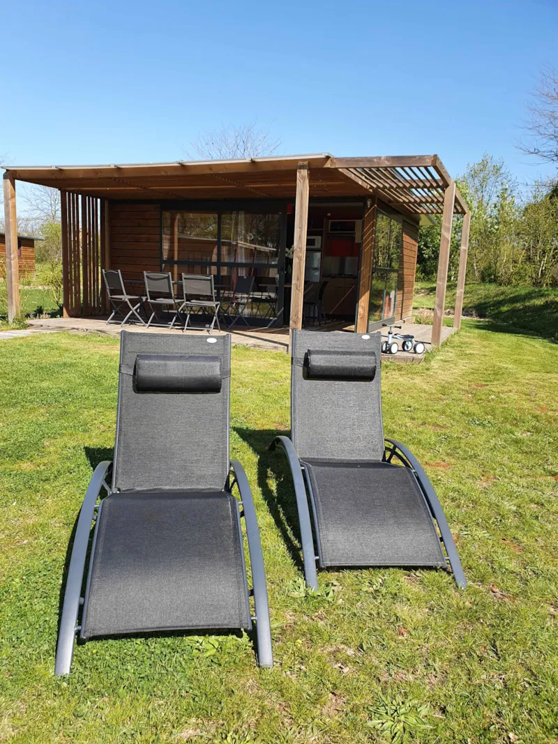 Premium Chalet Nouméa 25M² 5 P. (2 Chambres) + Climatisation + Terrasse Couverte