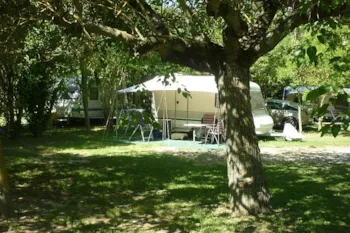Stellplatz - Pauschale 1 Person : Auto + Zelt/Wohnwagen Oder Wohnmobil - Camping Durance - Luberon