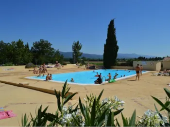 Camping Durance - Luberon - Ucamping