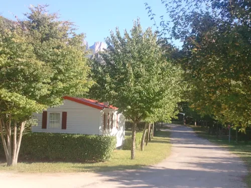 Accommodation - Mobile-Home Cerise 42 - image n°1 - CAMPING LA COMBE D'OYANS