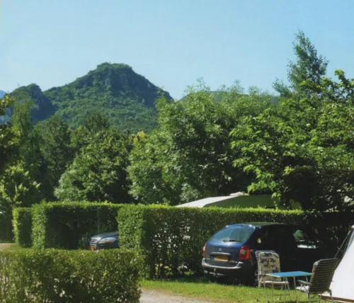 Kampeerplaats(en) - Pakket Standplaats Cat.1 Roze - image n°1 - CAMPING LA COMBE D'OYANS