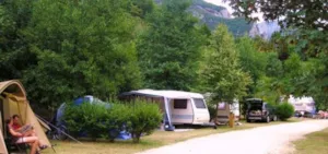  - Package pitch cat.2 Blue - CAMPING LA COMBE D'OYANS
